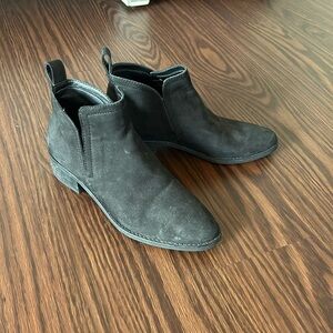 Dolce Vita suede black booties size 6.5 used